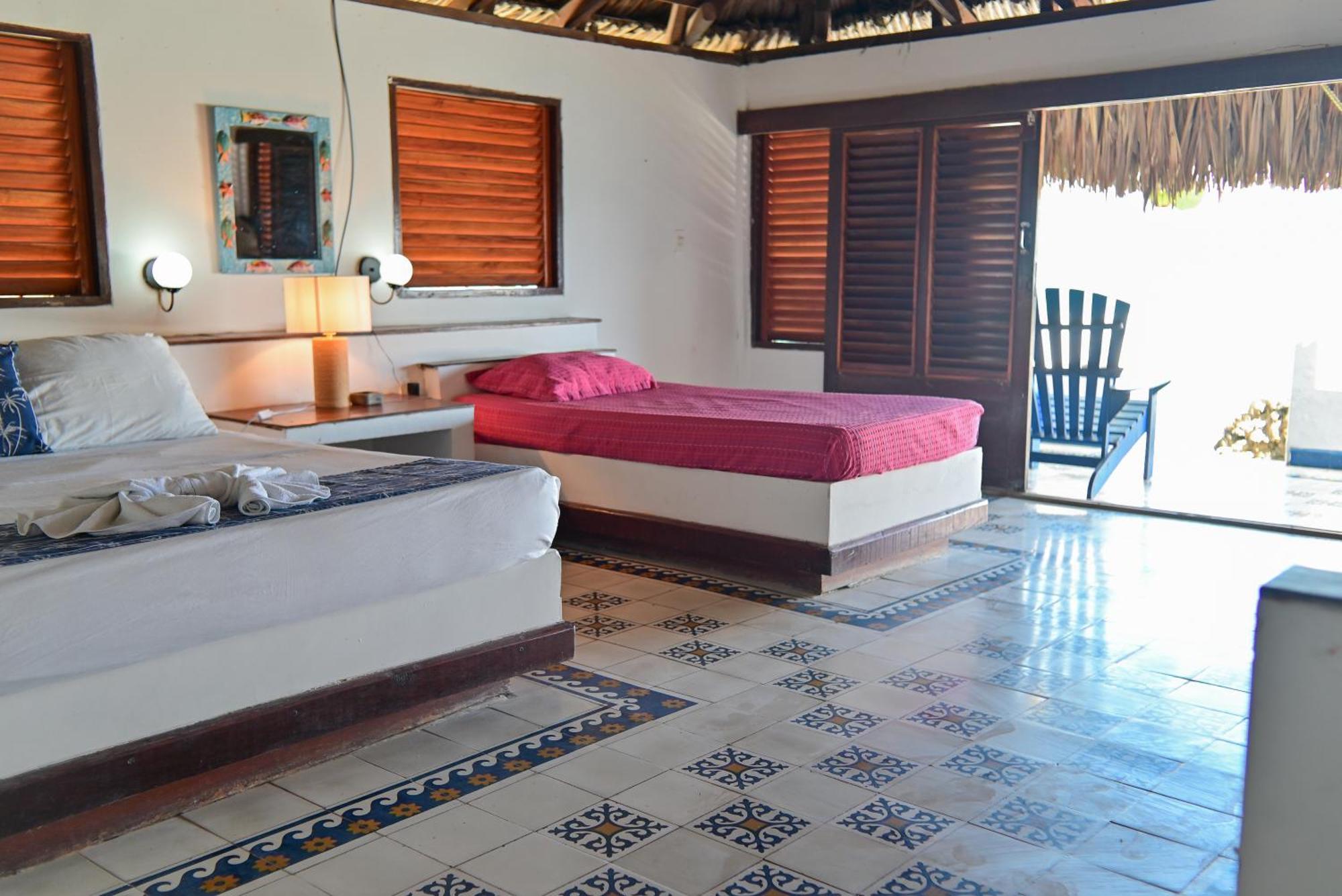 Hotel Isla Del Pirata Isla Grande  Exterior photo