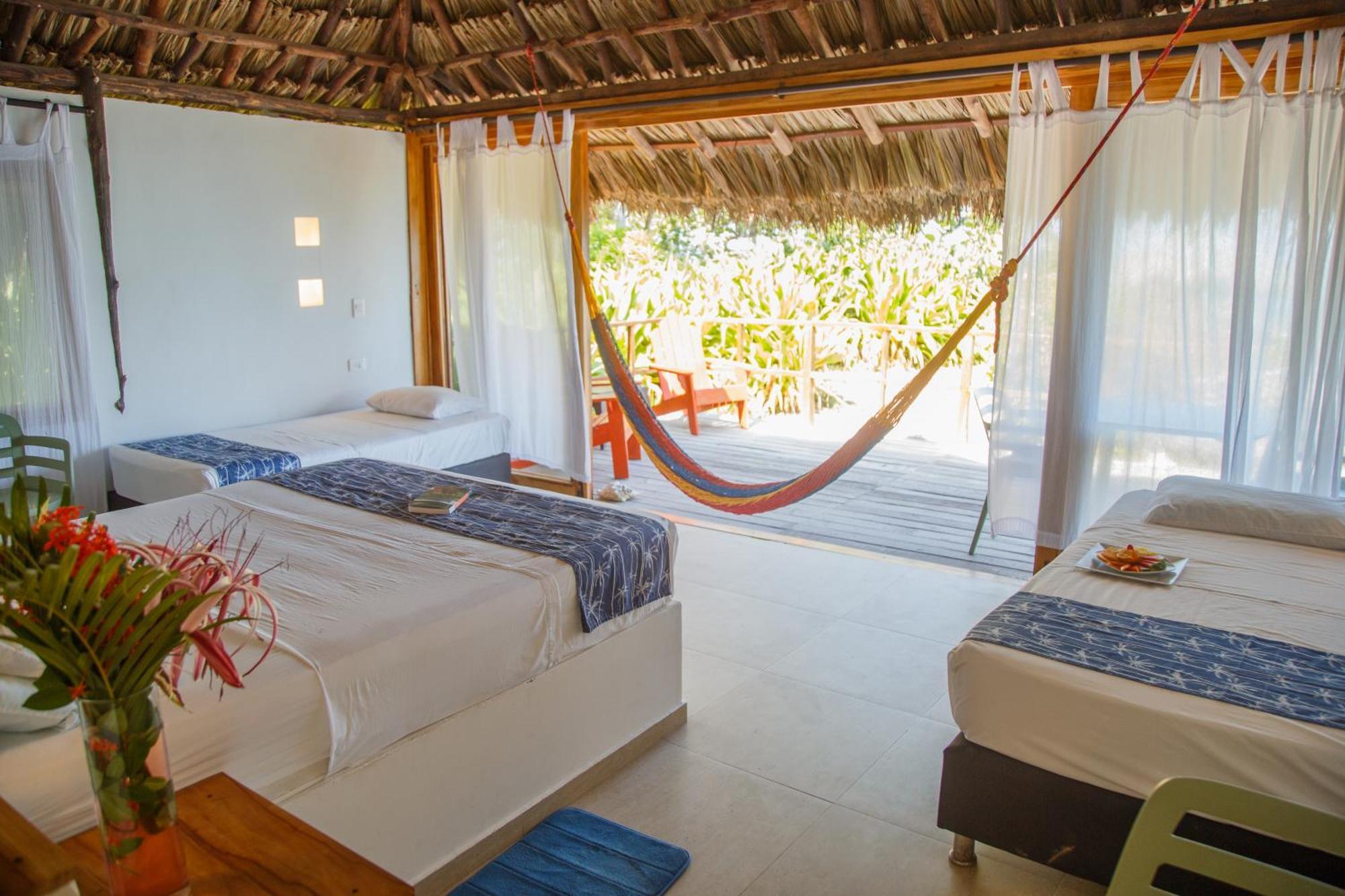 Hotel Isla Del Pirata Isla Grande  Exterior photo