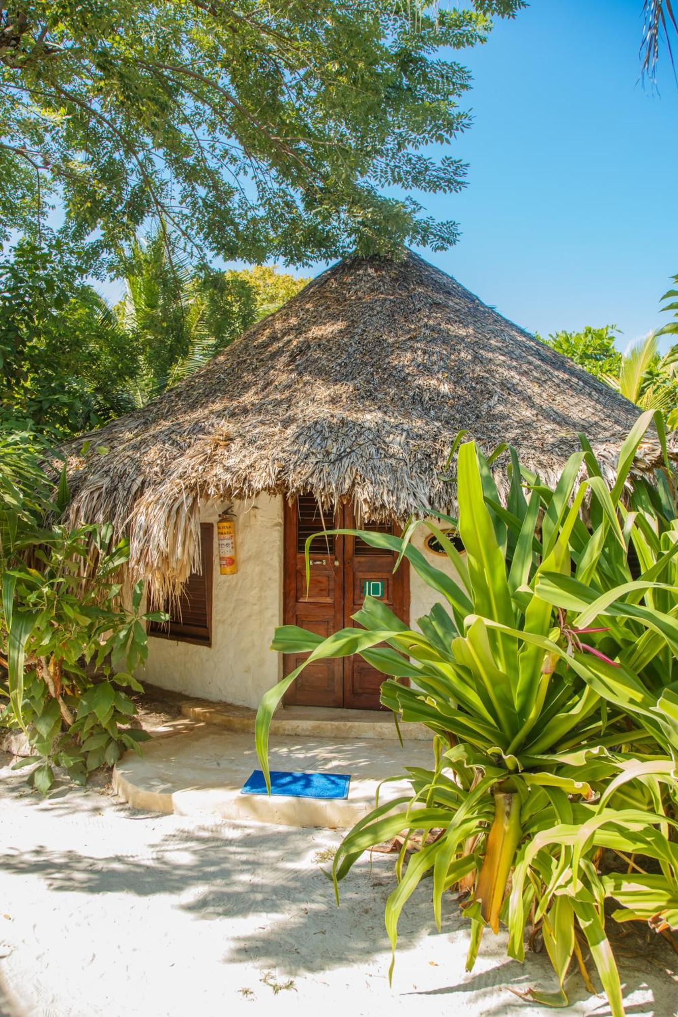 Hotel Isla Del Pirata Isla Grande  Exterior photo